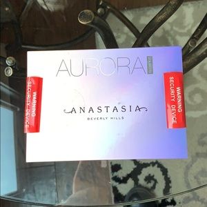 Anastasia Beverly Hills Aurora Glow Kit
